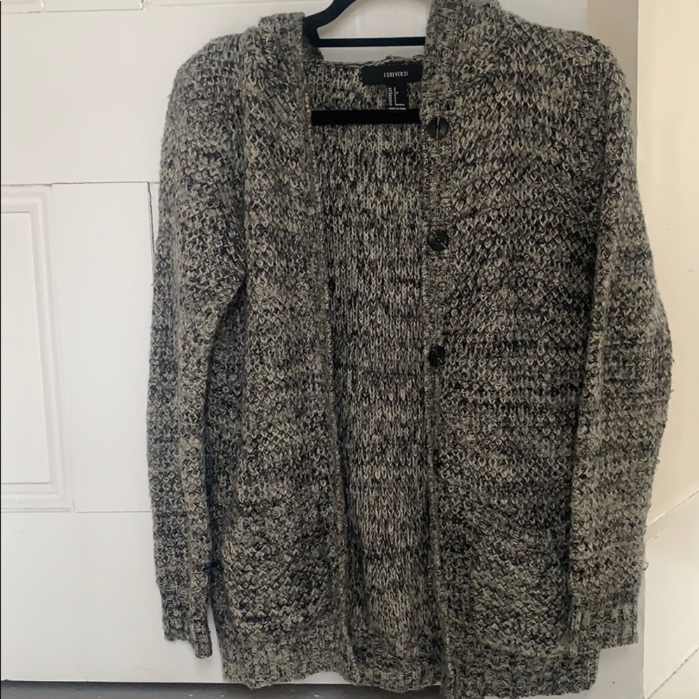 Hooded cardigan with pockets